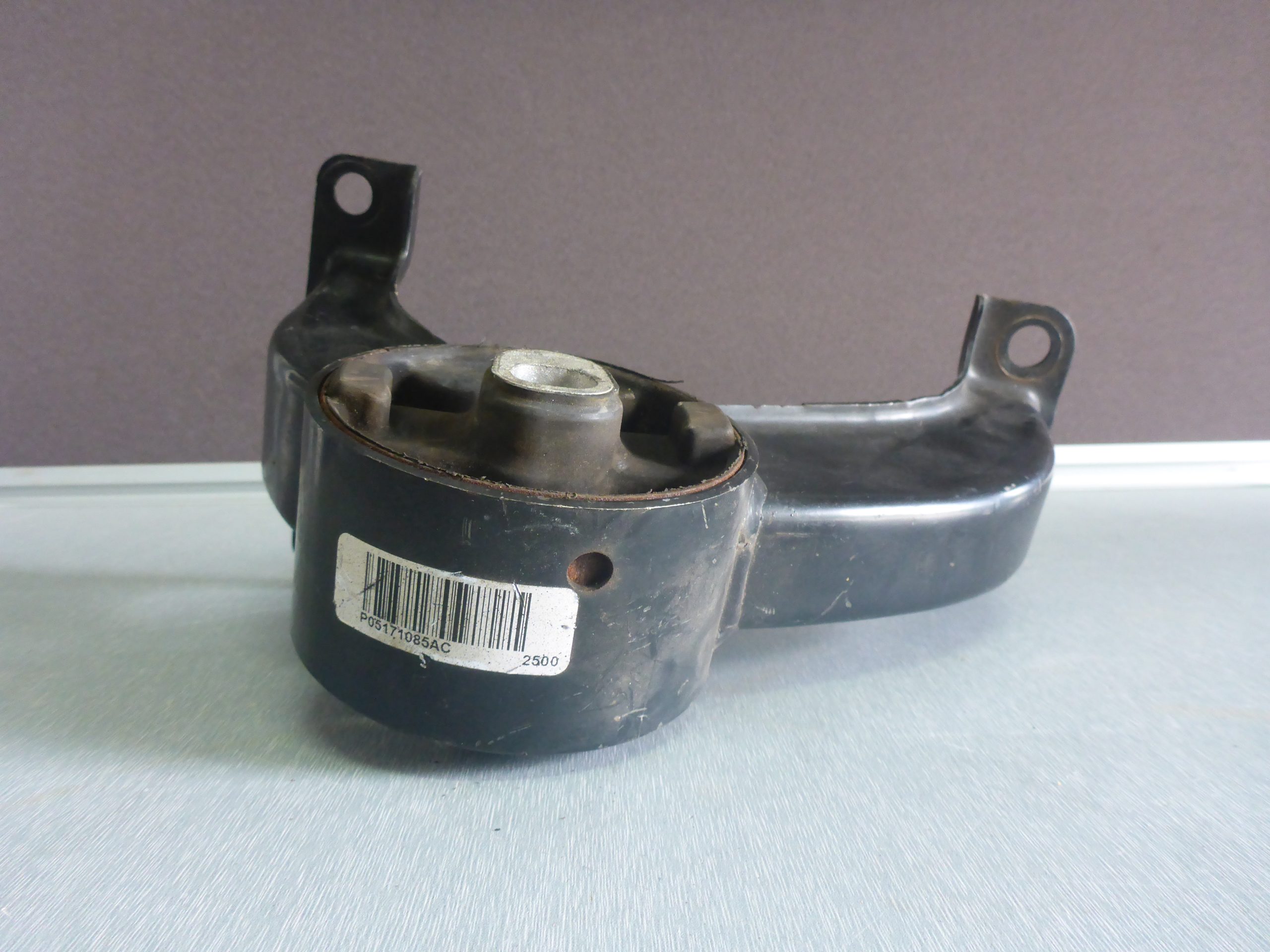 Rear Engine Mount – Dodge Avenger Journey, Chrysler 200 Town & Country, TOM AUTO PARTS